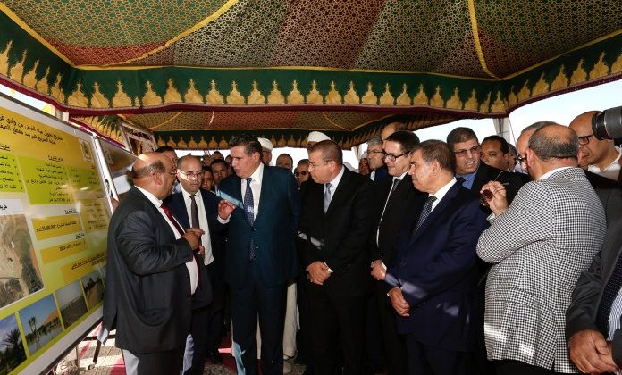 Errachidia Visite de terrain de M Akhannouch à un projet pilote d