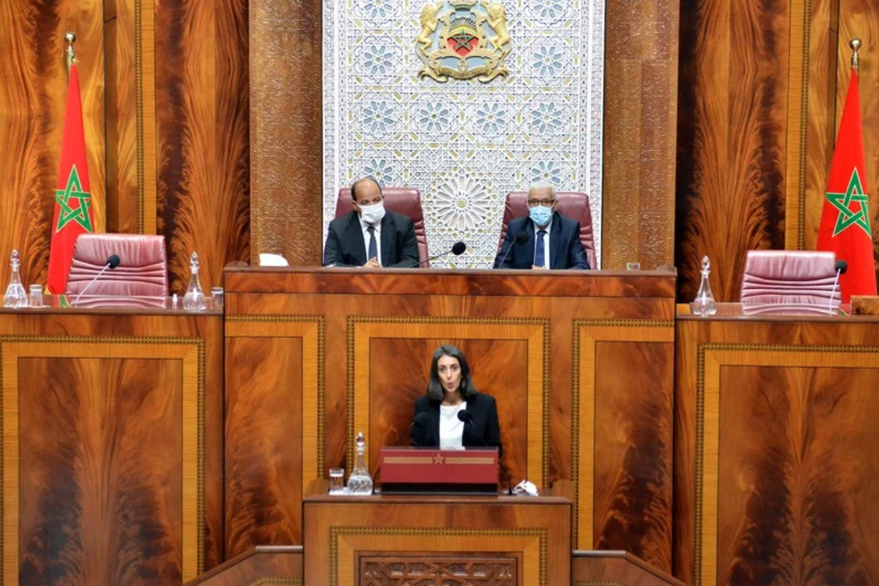 فتاح العلوي: لا ينبغي تحويل الأزمة المستجدة إلى غطاء لإخفاء أزمات كانت قائمة قبل الجائحة وتبرير الإختلالات