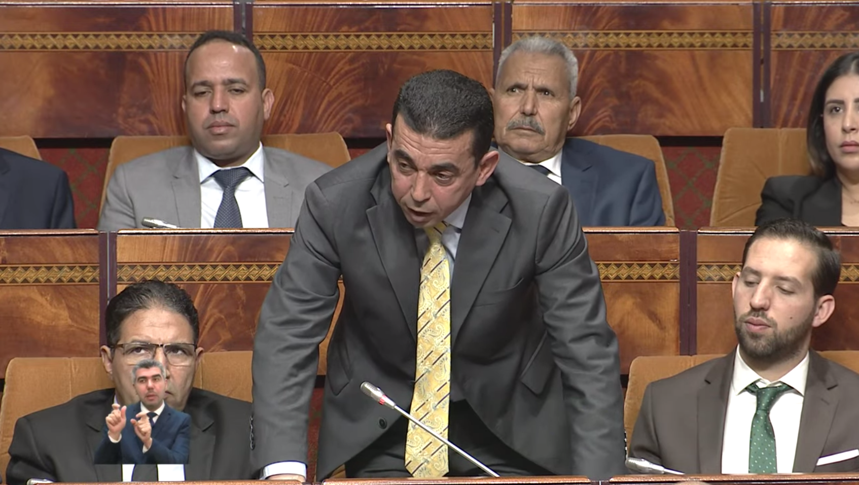 البرلماني الحيداوي يطالب بتسهيل استفادة ذوي الاحتياجات الخاصة من برنامج التخييم