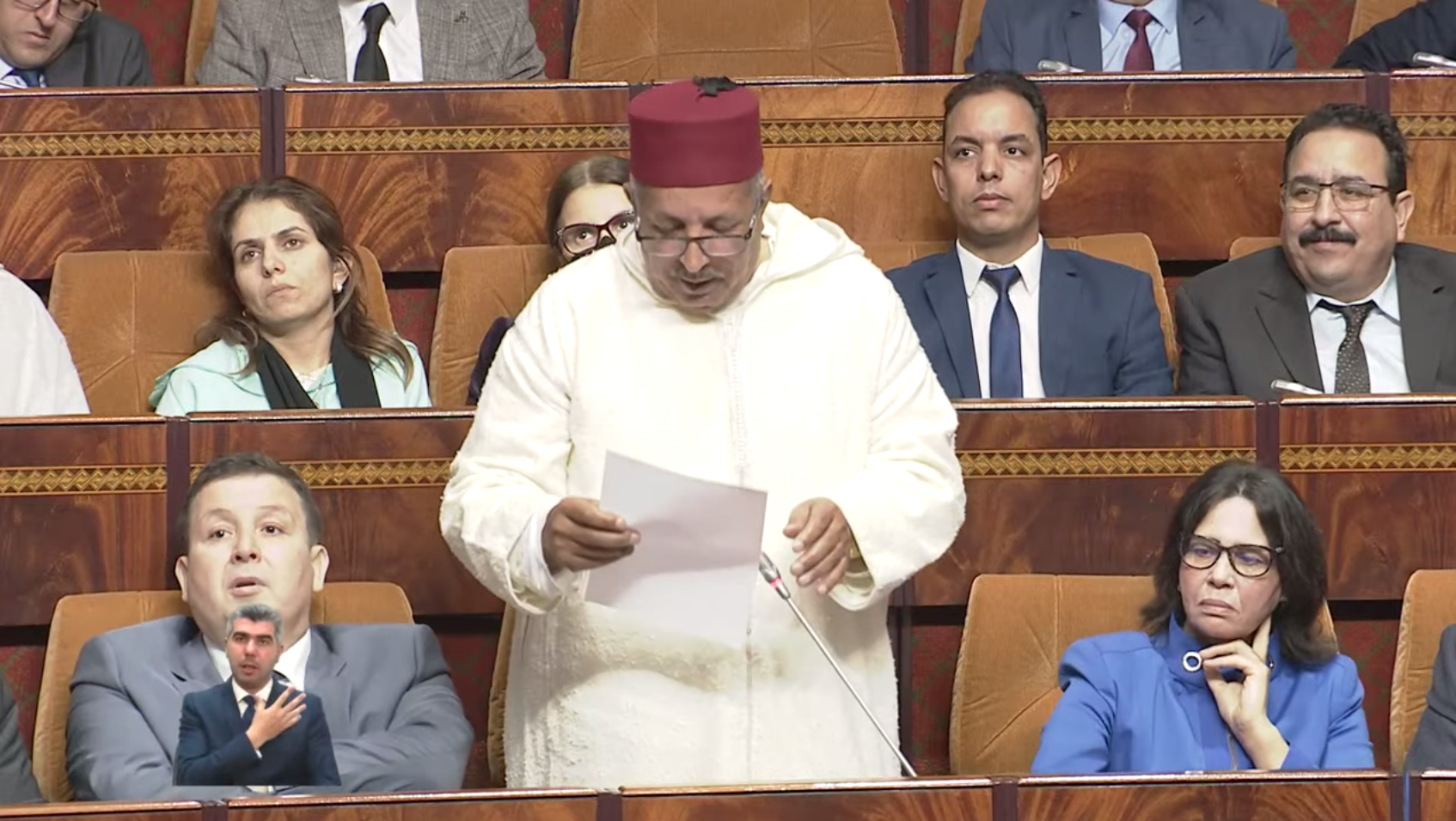 الحسناوي يدعو إلى تعزيز النقل الجوي الداخلي لتيسير تنقل السياح