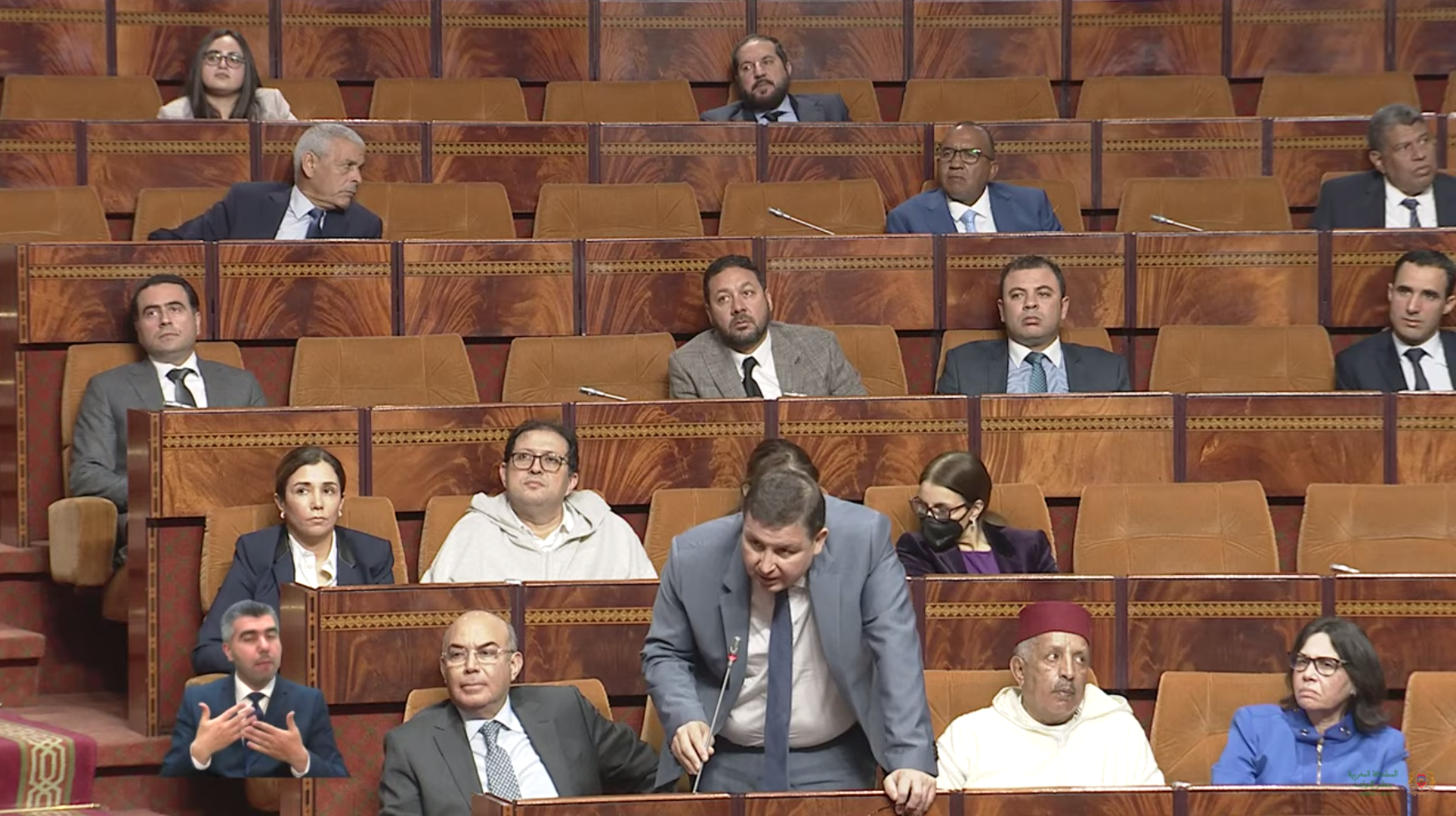 الشرايبي يسائل وزير التجهيز عن تاريخ الشروع في إنجاز القطار الفائق السرعة بين مراكش وأكادير 