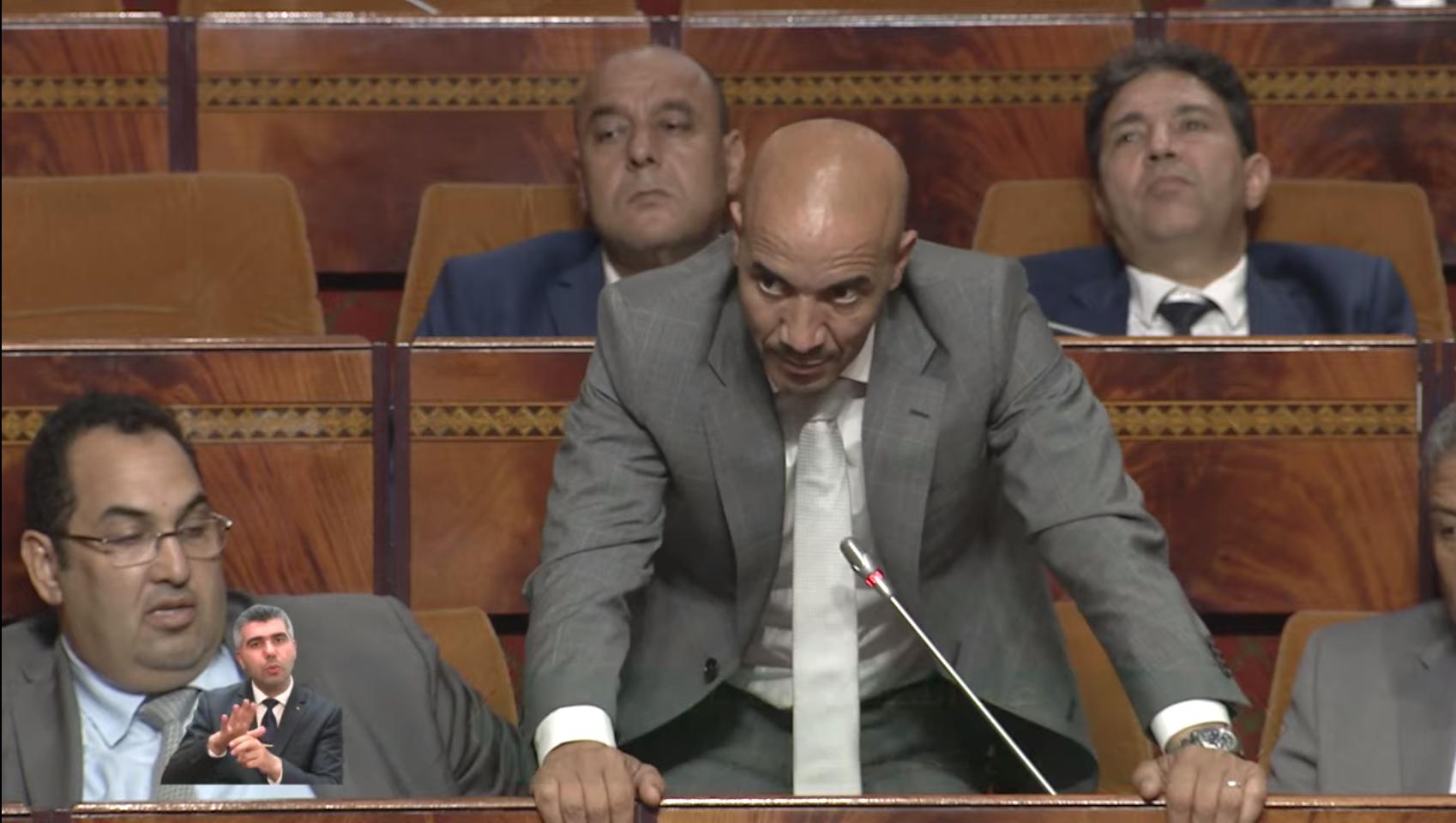 فريق “الأحرار” بمجلس النواب يدعو إلى مكافحة ظاهرة الإدمان على المخدرات بالمؤسسات التعليمية