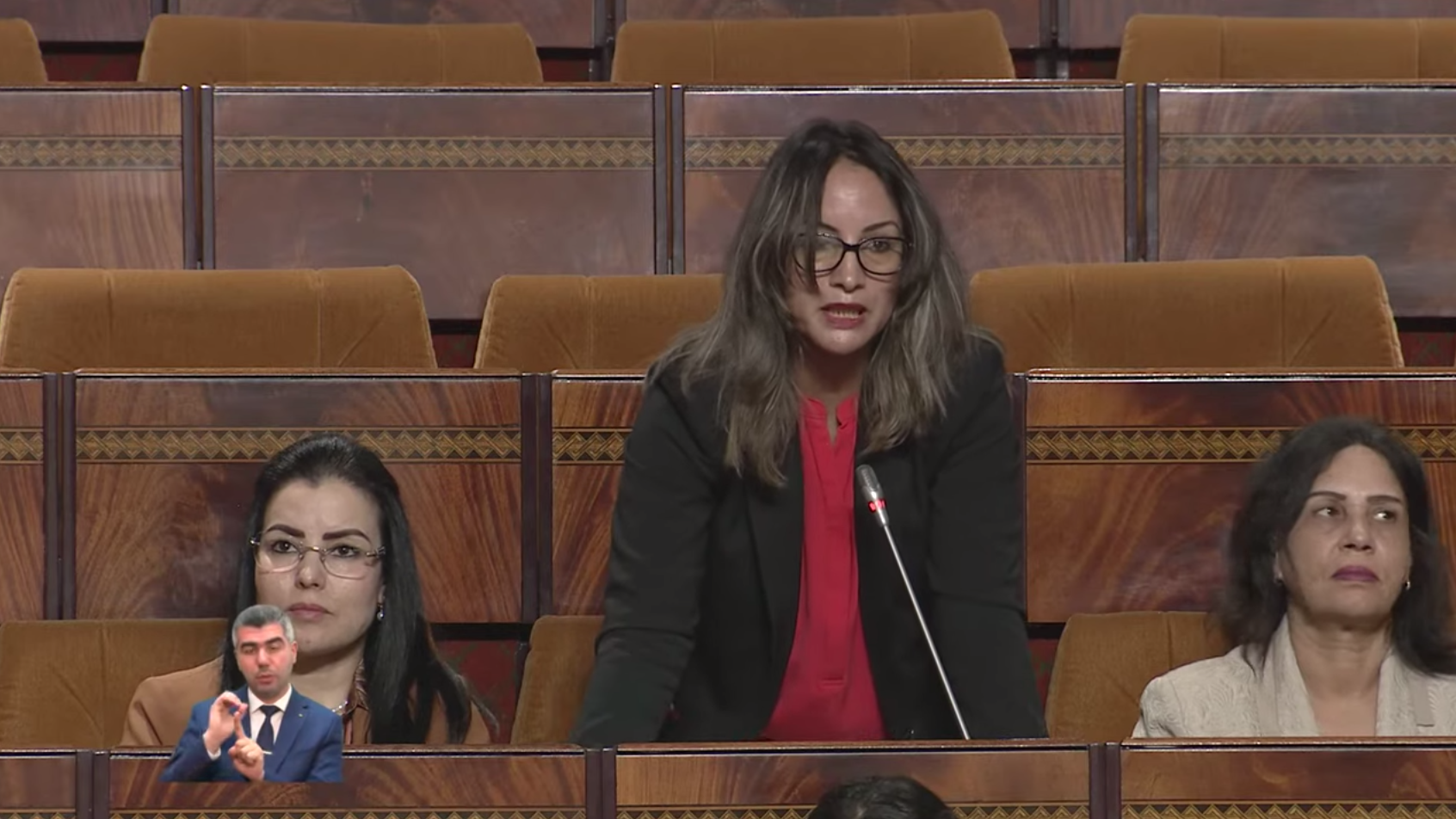 ومنجوج تطالب بتقديم الدعم النفسي والتربوي للأطفال المتواجدين بالمؤسسات السجنية