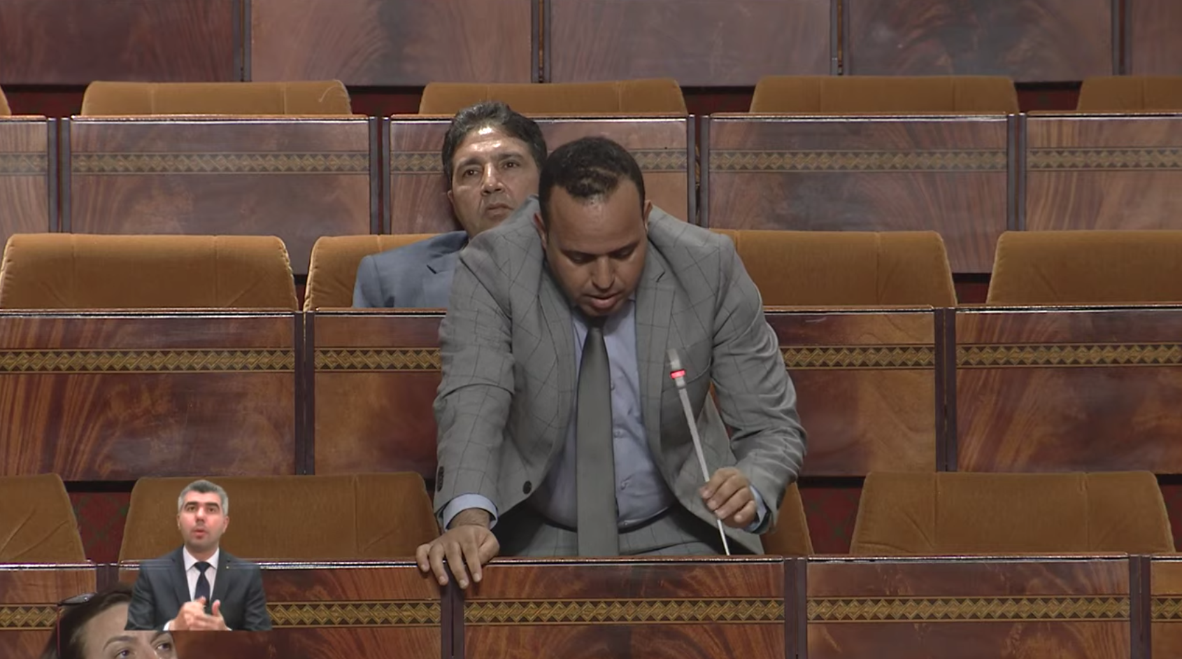 زاهو يطالب بتحسين أوضاع القيمين الدينيين