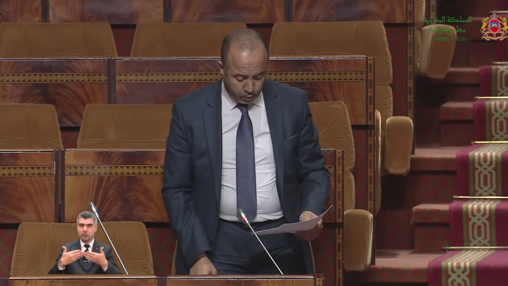 هاشيمي يدعو إلى مزيد من التفاعل مع الأسئلة الكتابية للنواب البرلمانيين