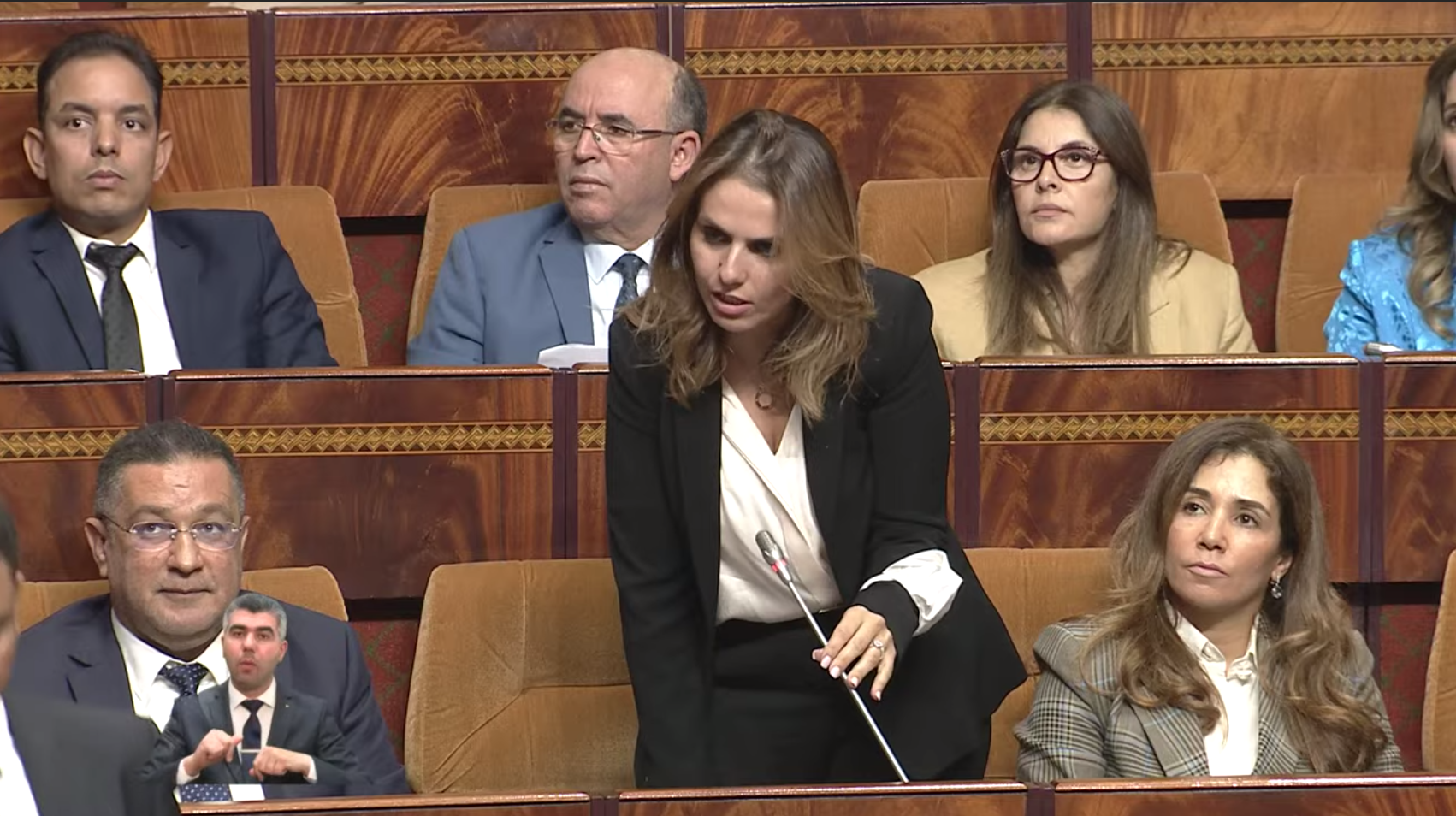 زينة شاهيم تثمن الإرادة الحكومية لمناهضة العنف ضد النساء وتكريس المساواة بين الجنسين