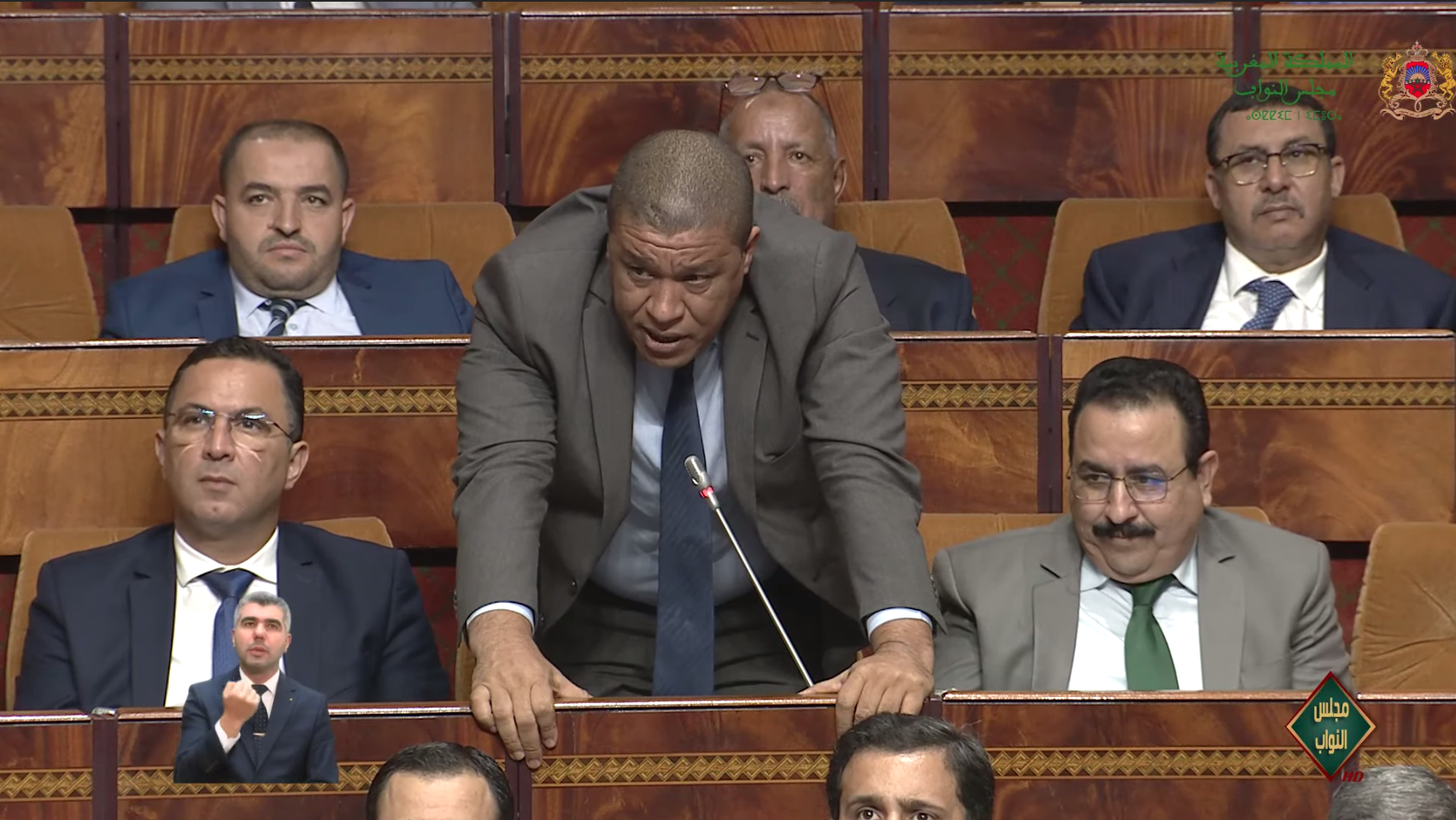 الزمزمي يدعو إلى تسريع تحيين دفاتر التحملات للنقل المزدوج بالقرى