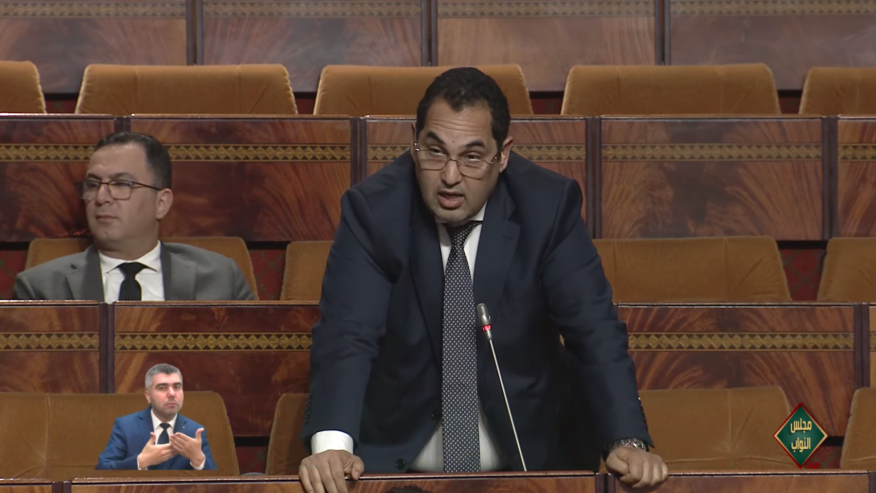 بن سليمان: مساواة المواطنين أمام المرافق العمومية مكفولة دستوريا وقانونيا