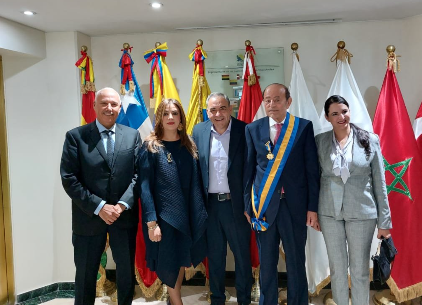 أغلبية أعضاء الجمعية العام للبرلمان الأنديني توقع عريضة دعما للوحدة الترابية للمغرب.. وفاتن الغالي تنوّه بهذا القرار وتشيد بالعلاقات الثنائية