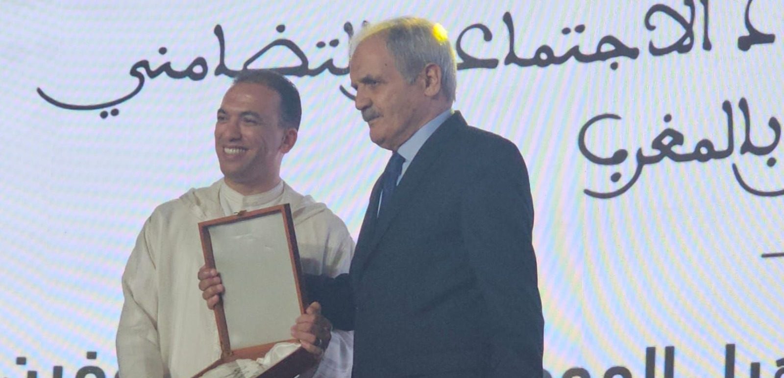 السعدي يشرف على توقيع اتفاقية بأكادير لتعزيز تكوين المكفوفين وضعاف البصر في حرف الصناعة التقليدية