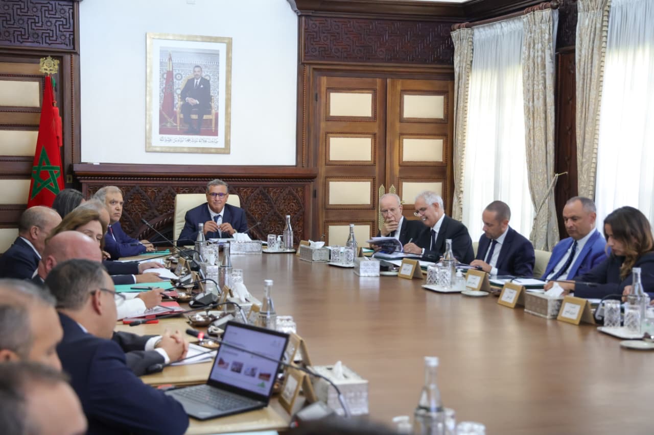 رئيس الحكومة يترأس اجتماع اللجنة البين وزارية المكلفة ببرنامج إعادة البناء وتأهيل المناطق المتضررة من زلزال الحوز