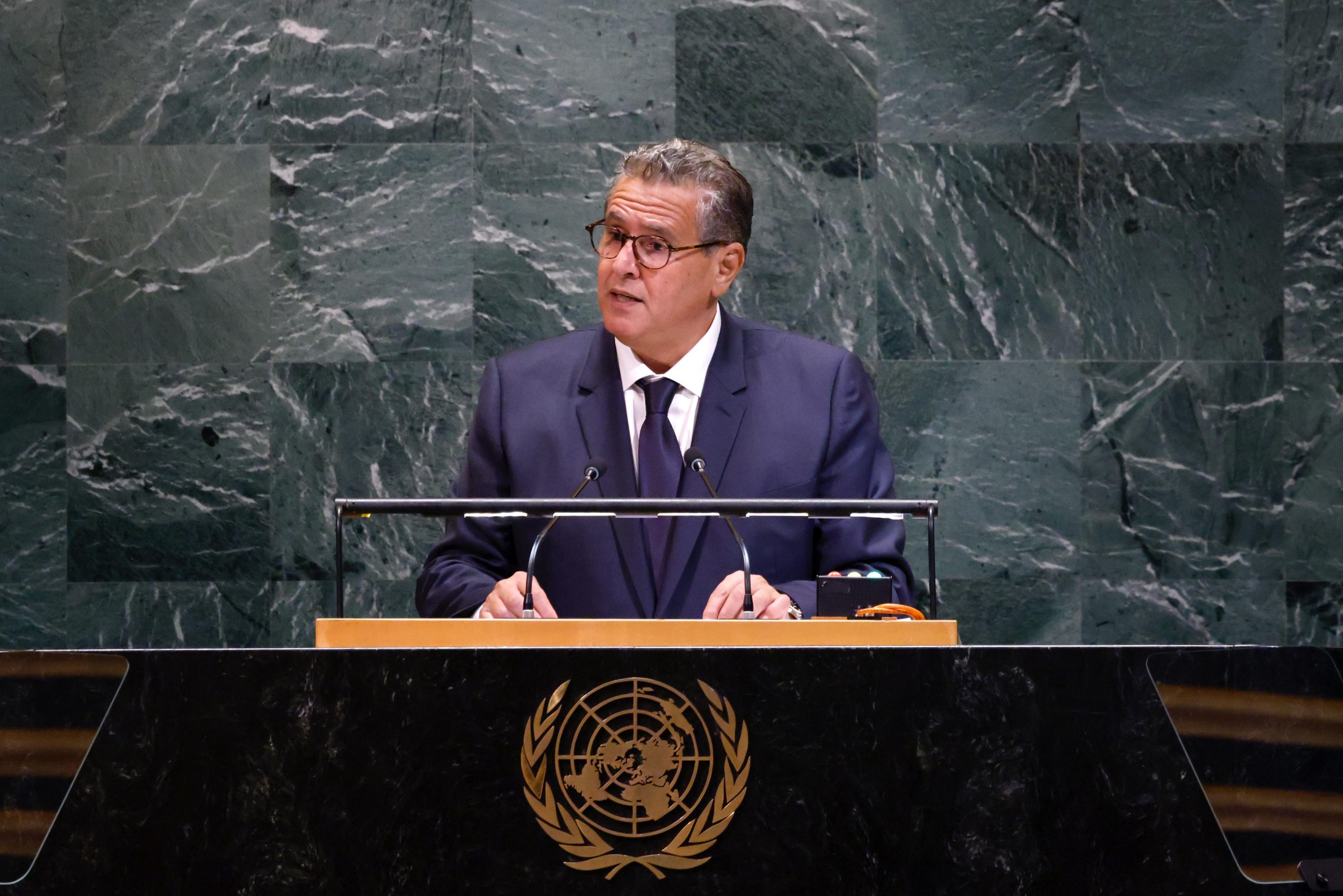 رئيس الحكومة يؤكد دعم المغرب لحل الدولتين في الشرق الأوسط كسبيل أوحد لإرساء سلام دائم في المنطقة