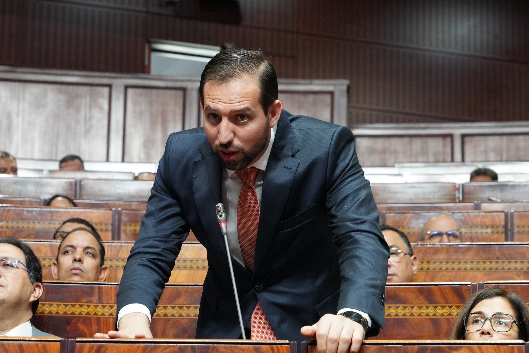 الأزرق: برامج الحكومة لتوفير فرص الشغل تعكس إرادة حقيقية لمحاربة البطالة