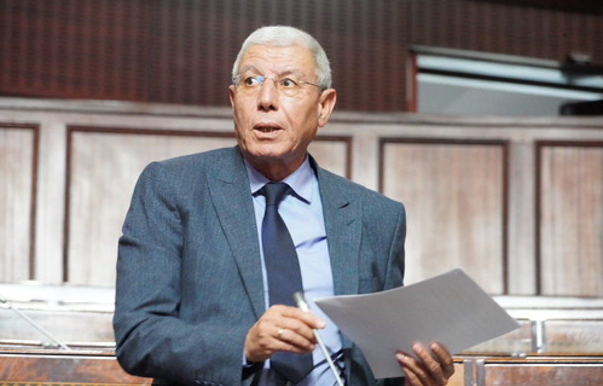 كنديل: يدعو إلى تخفيف الضغط على أقسام المستشفيات