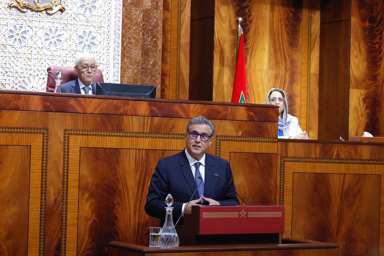 رئيس الحكومة يبرز تعميم “مدارس الريادة” وتقدم التعليم بالأقاليم الجنوبية بما يضمن تعليماً منصفاً وتكافؤ الفرص￼￼￼