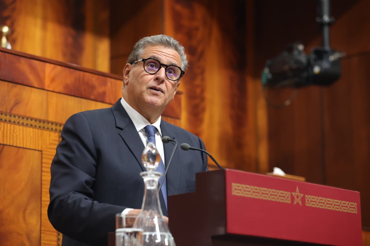 رئيس الحكومة يبرز تأهيل 104 مؤسسة صحية وتكوين 820 طالب طب بالأقاليم الجنوبية لتعزيز جودة الخدمات وتقريب العلاج من المواطنين￼￼￼