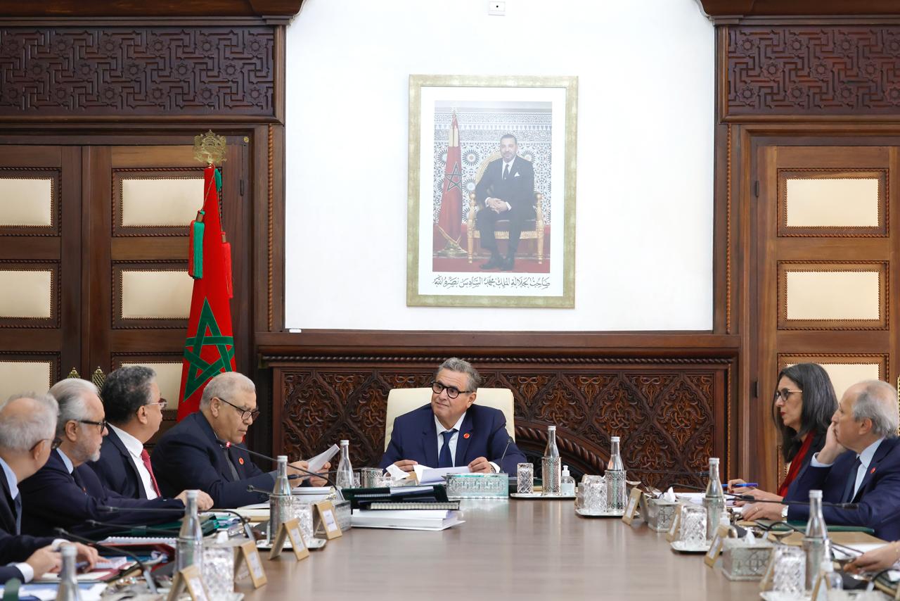 مجلس الحكومة يصادق على مشروع مرسوم يتعلق بإعادة تنظيم المعهد العالي للإعلام والاتصال