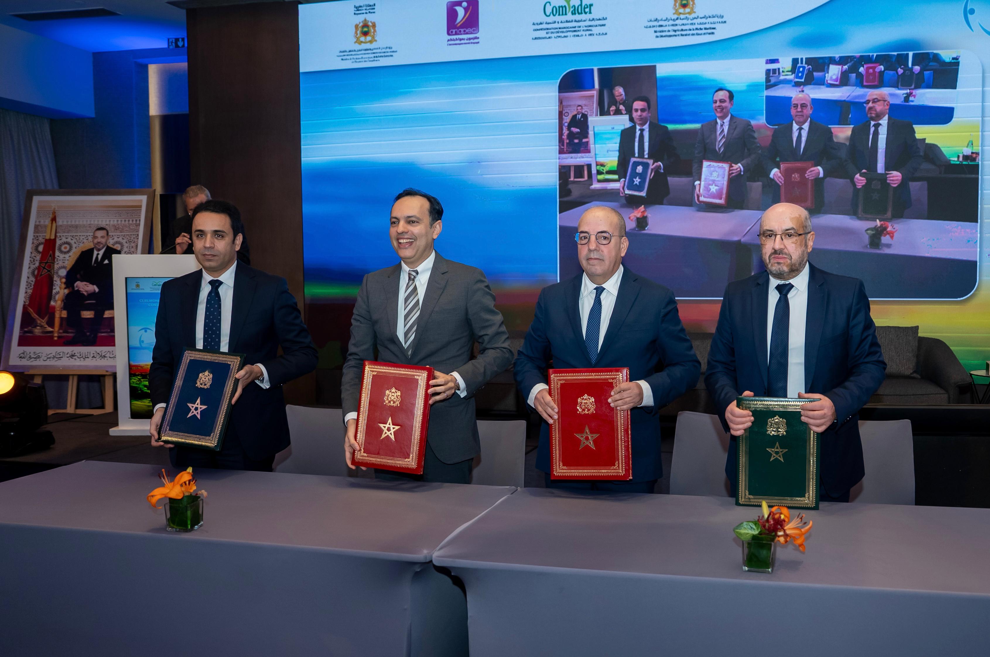 البواري يشرف على توقيع اتفاقية إطار من أجل النهوض بالتشغيل وقابلية التشغيل في القطاع الفلاحي