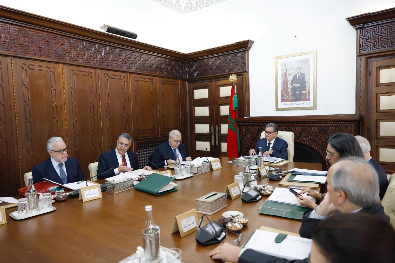 الحكومة تصادق على مشروع مرسوم يتعلق بالمراقبة الداخلية للقطاعات الوزارية