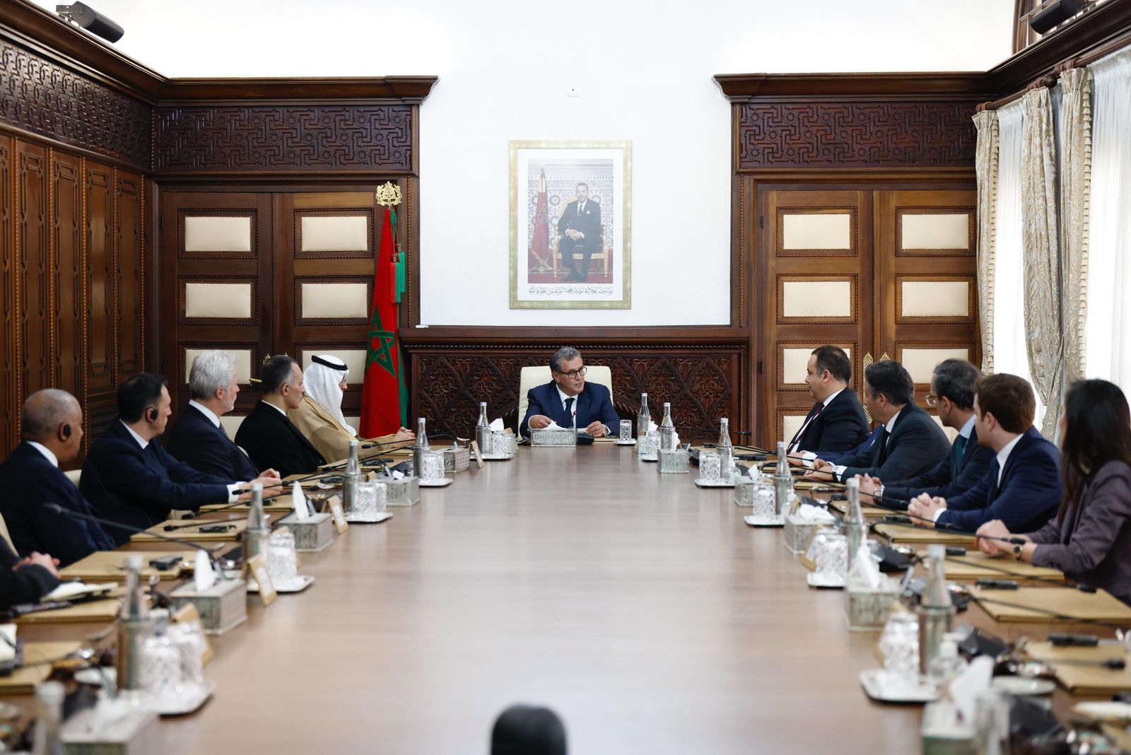 رئيس الحكومة يستقبل ممثلي المستثمرين الوطنيين والدوليين الذين تم انتقاؤهم في إطار “عرض المغرب” في مجال الهيدروجين الأخضر